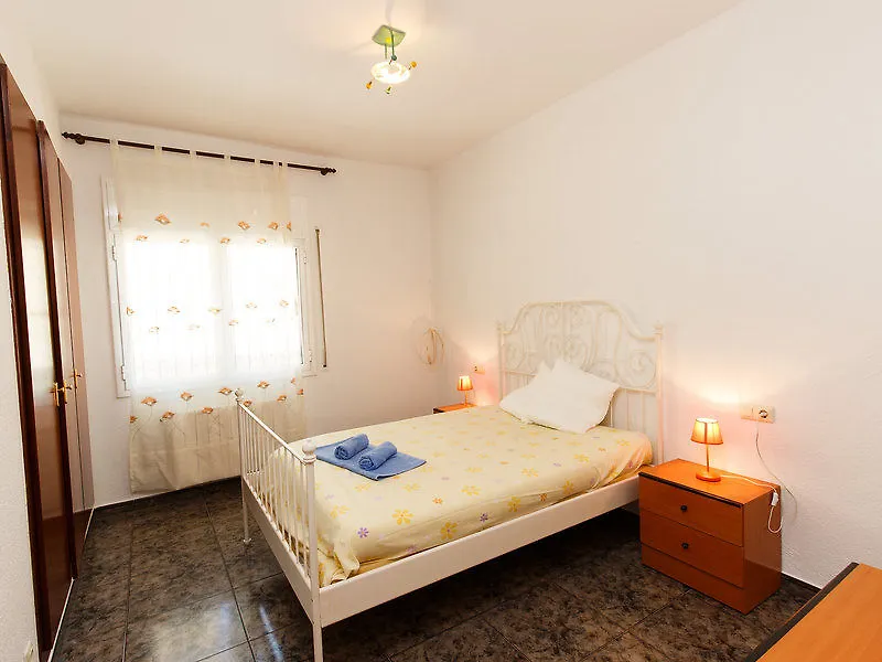 Clavel - Four Bedroom Lloret de Mar Hotel